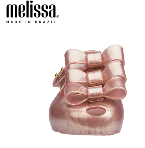 梅丽莎果冻鞋是什么材质的？melissa果冻鞋捂脚吗