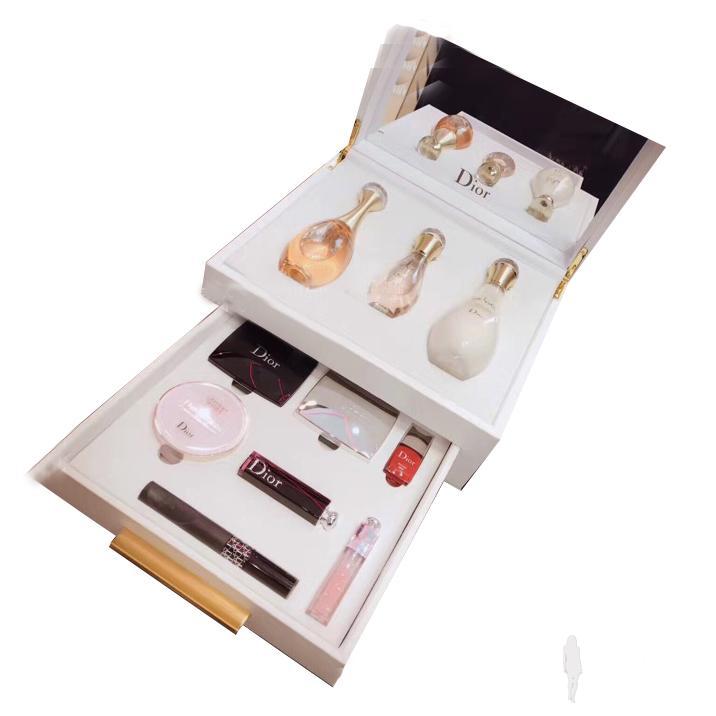 Dior情人节限量彩妆礼盒