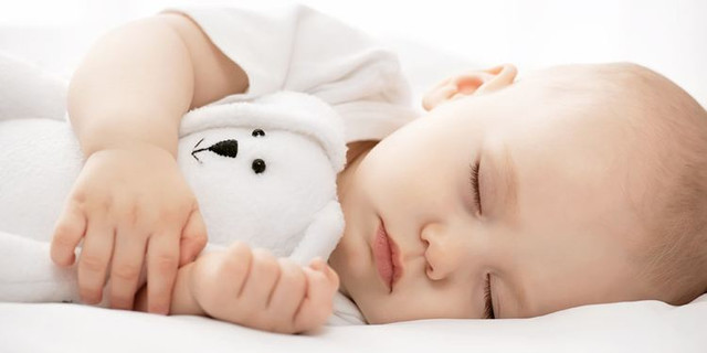 教你如何让宝宝睡个好觉，5大助眠神器