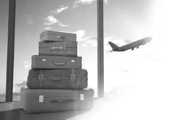 托运的行李箱损坏航空公司会赔偿吗？怎么赔偿呢？