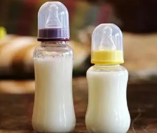 母乳喂养的宝宝和奶粉喂养的宝宝有差别吗？